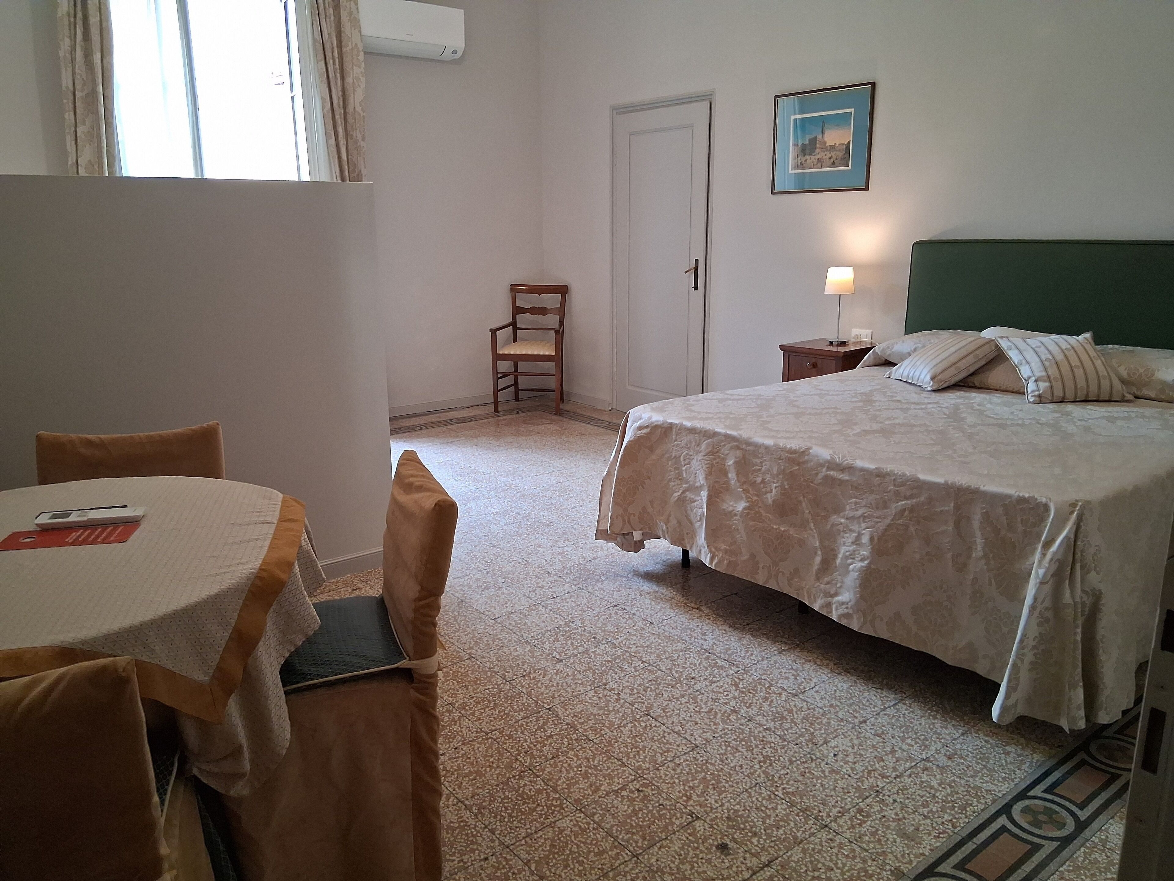 Photo - Hotel Tourist House