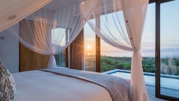 Hypo-allergenic bedding, free minibar, in-room safe