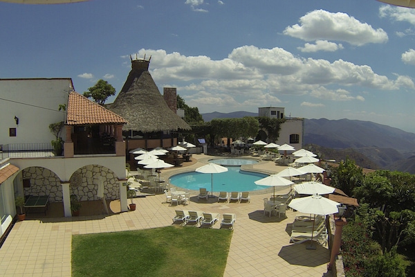 Cảnh từ trên cao