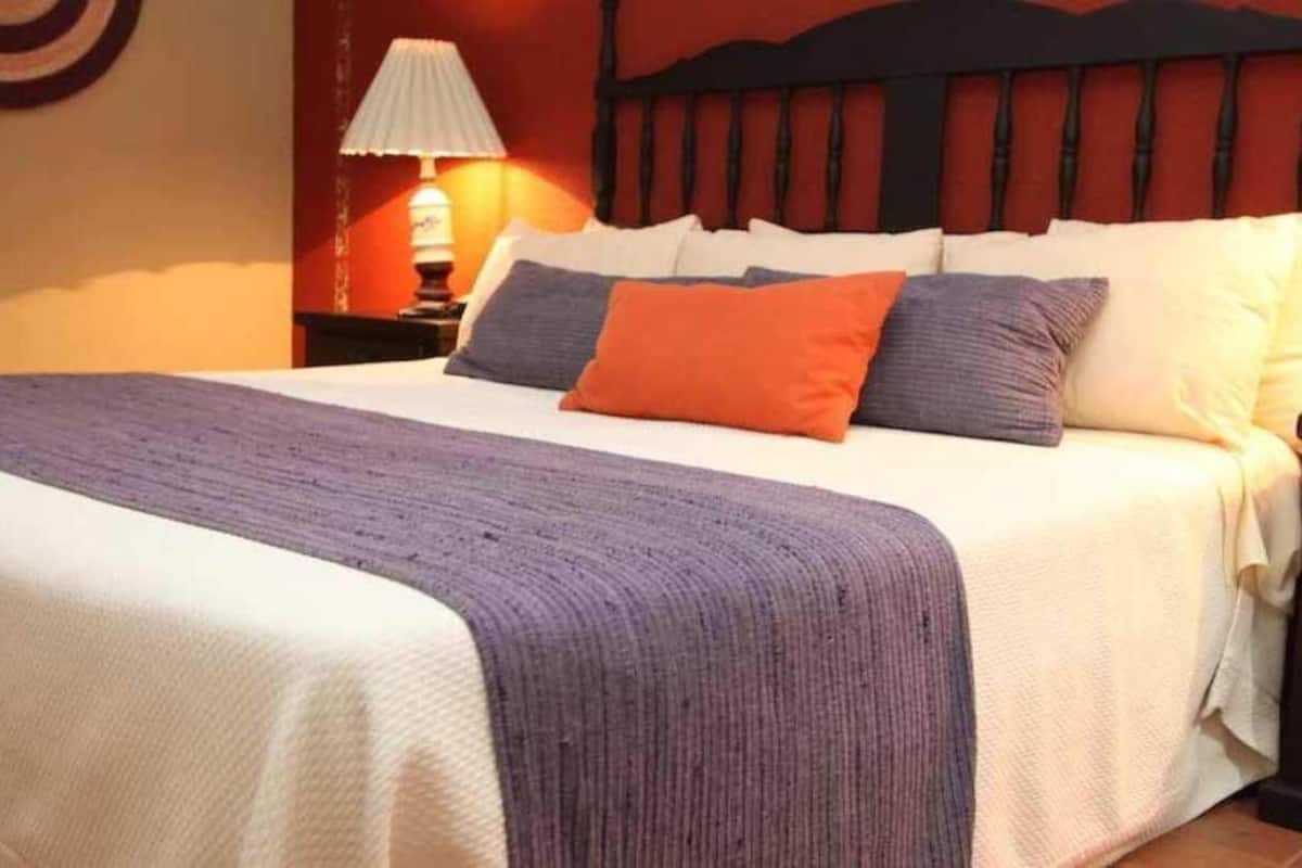 1 bedroom, in-room safe, iron/ironing board, free WiFi