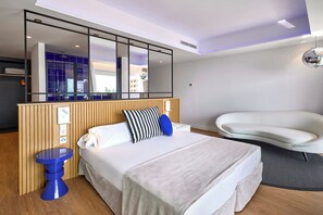 Junior Suite, Balcony, Sea View (Frontal) | In-room safe, blackout drapes, soundproofing, free WiFi
