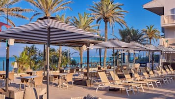 Bar ved poolen