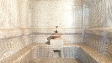 Sauna, bain à remous, hammam, soins corporels, soins d'hydrothérapie