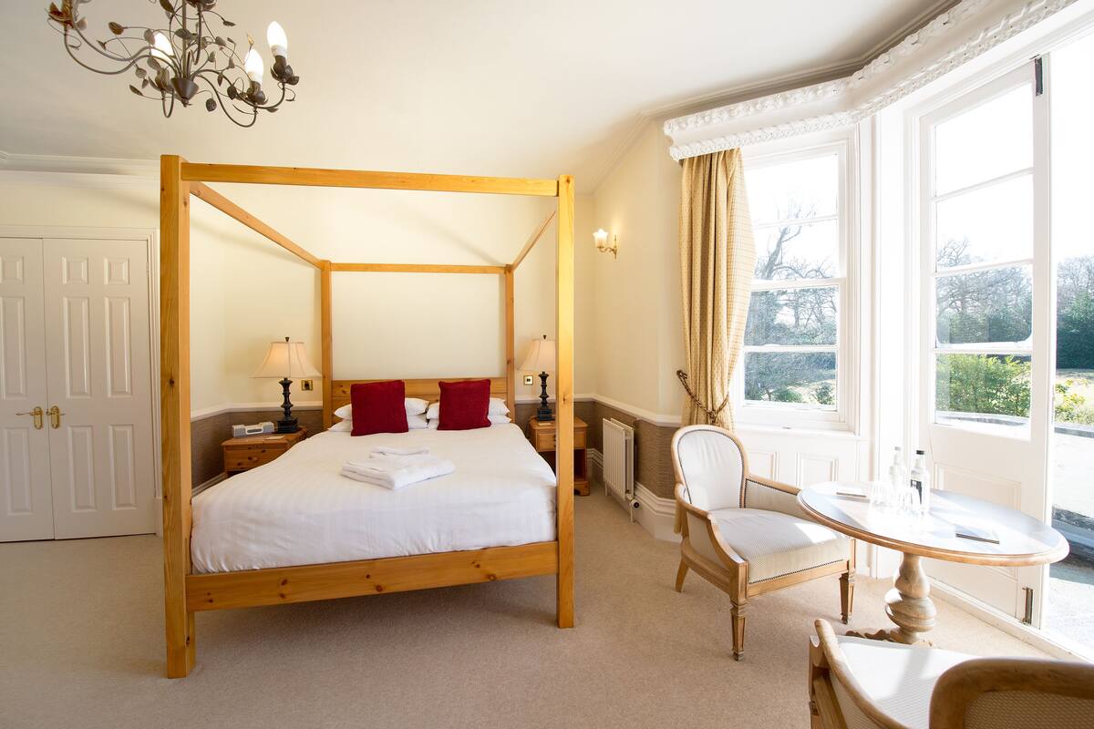 junior double room | 1 bedroom, premium bedding, in-room safe, individually decorated