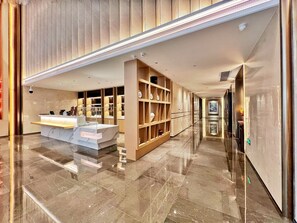 2 bars/lounges - Landmark International Hotel (Guangzhou)