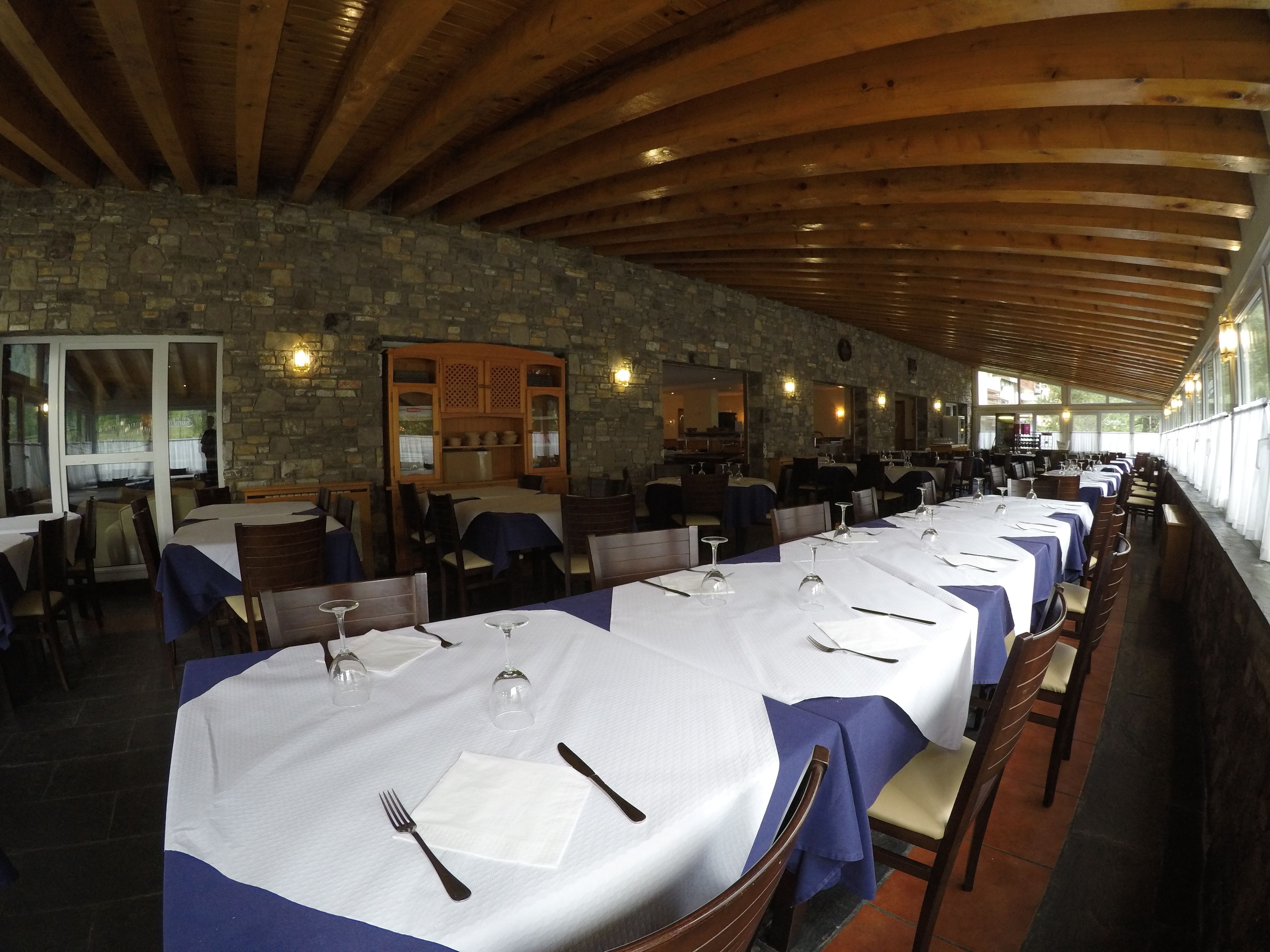 breakfast and dinner served, international cuisine