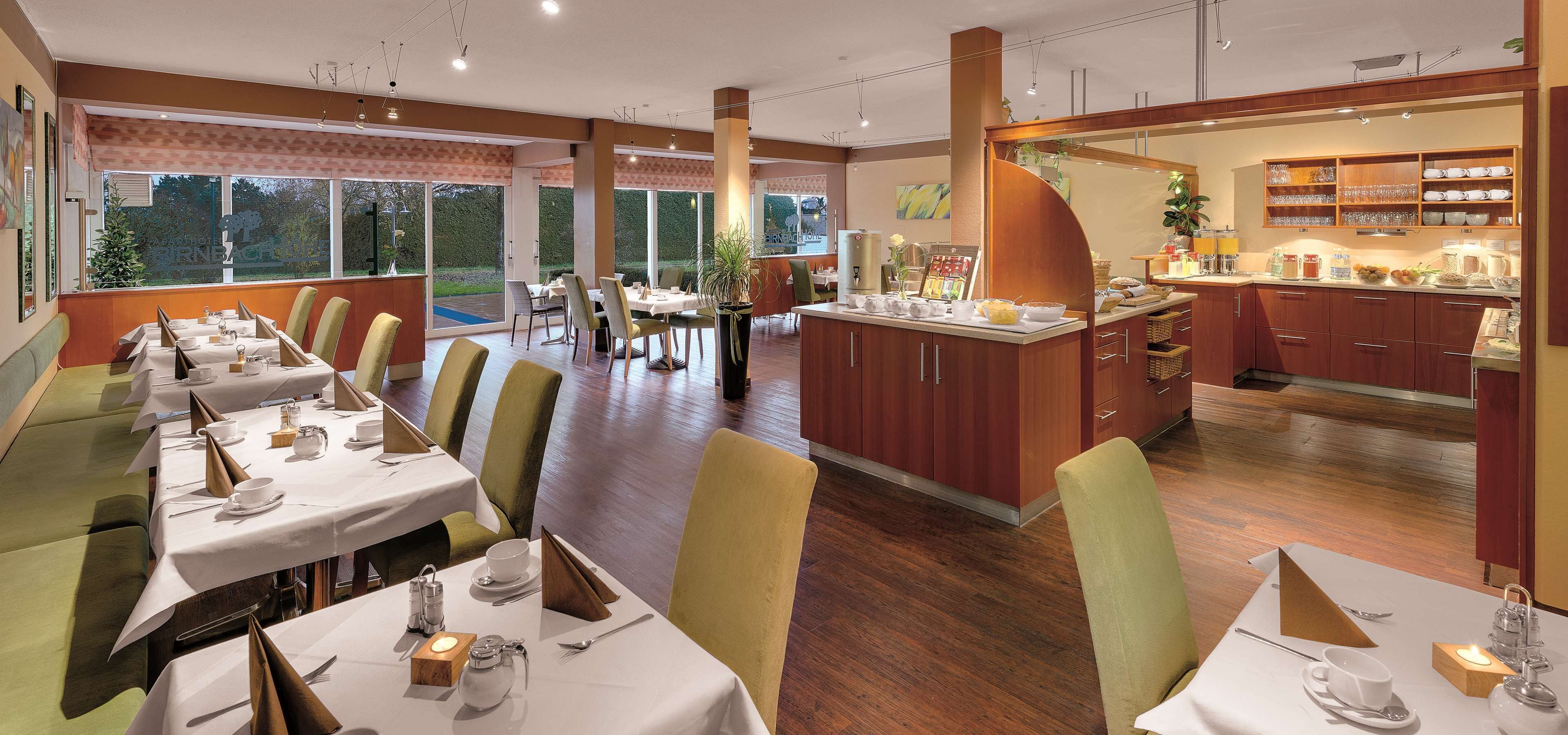 Tägliches inbegriffenes Frühstücksbuffet