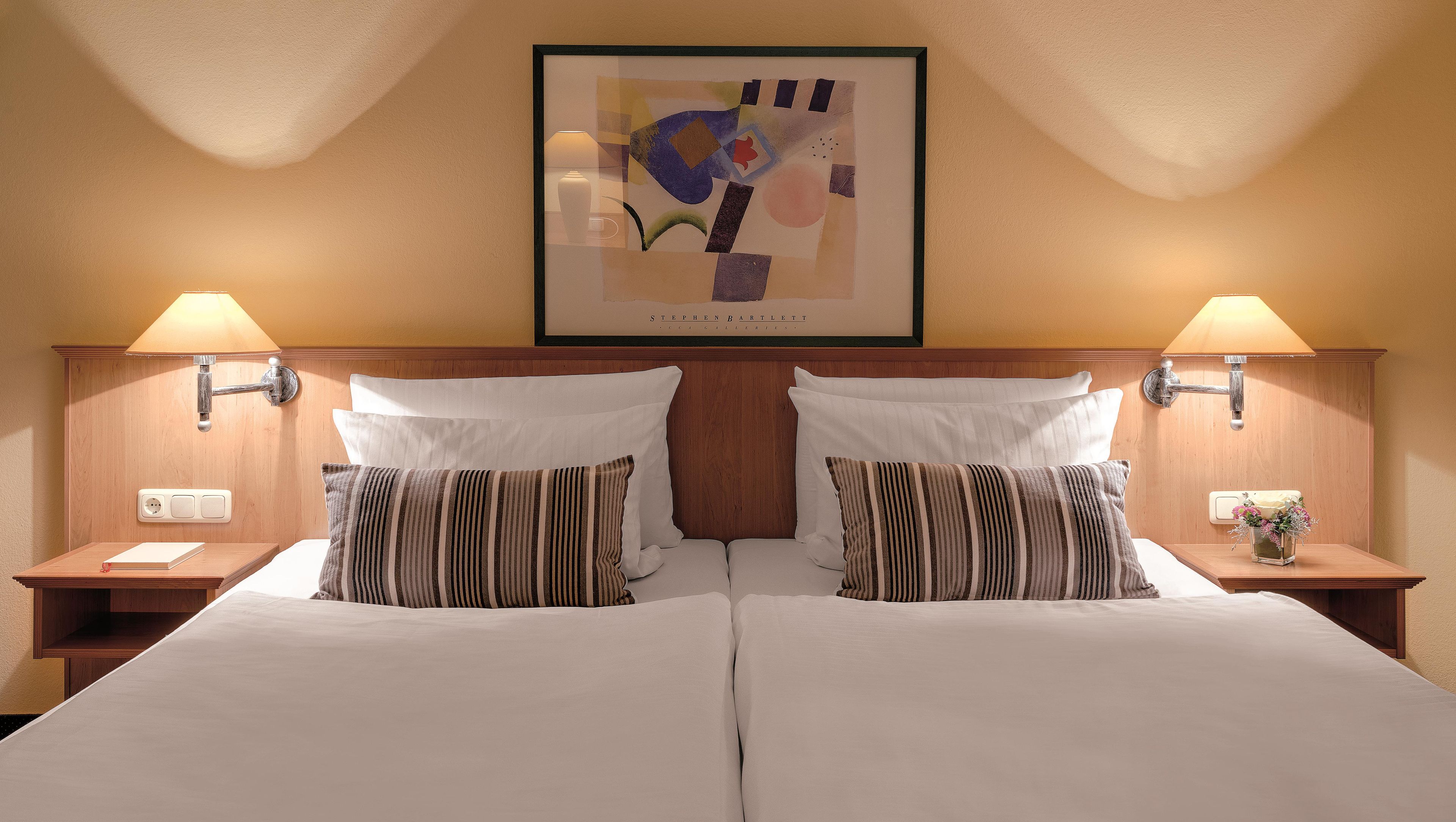 Suite, 1 Double Bed, Kitchenette (Cozy Sitting Corner) | Premium bedding, in-room safe, desk, blackout drapes