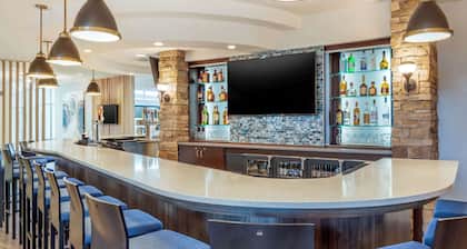 Cambria Hotel Uniontown