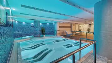 Een sauna, een bubbelbad, een Turks bad/hammam, Zweedse massages