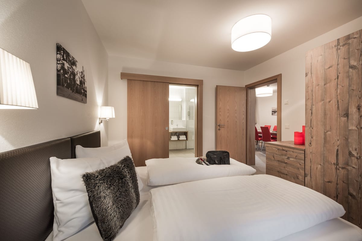 comfort apartment, 2 bedrooms, 2 bathrooms (alpine comfort excl 100€ cleaning fee) | in-room safe, individually decorated, individually furnished