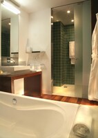 Suite | Minibar, in-room safe, desk, iron/ironing board