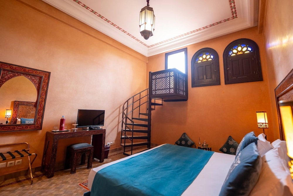 Al Fassia Aguedal by null