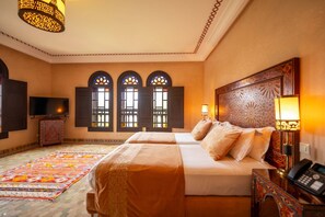 Suite Twin | Down comforters, minibar, in-room safe, individually decorated - Al Fassia Aguedal (Marrakech)