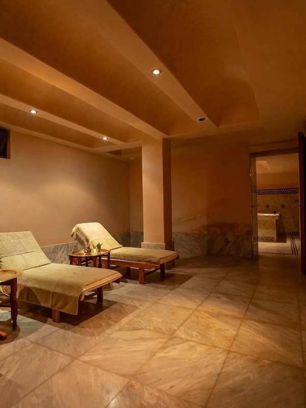 Couples treatment rooms, Turkish bath, body treatments, body wraps