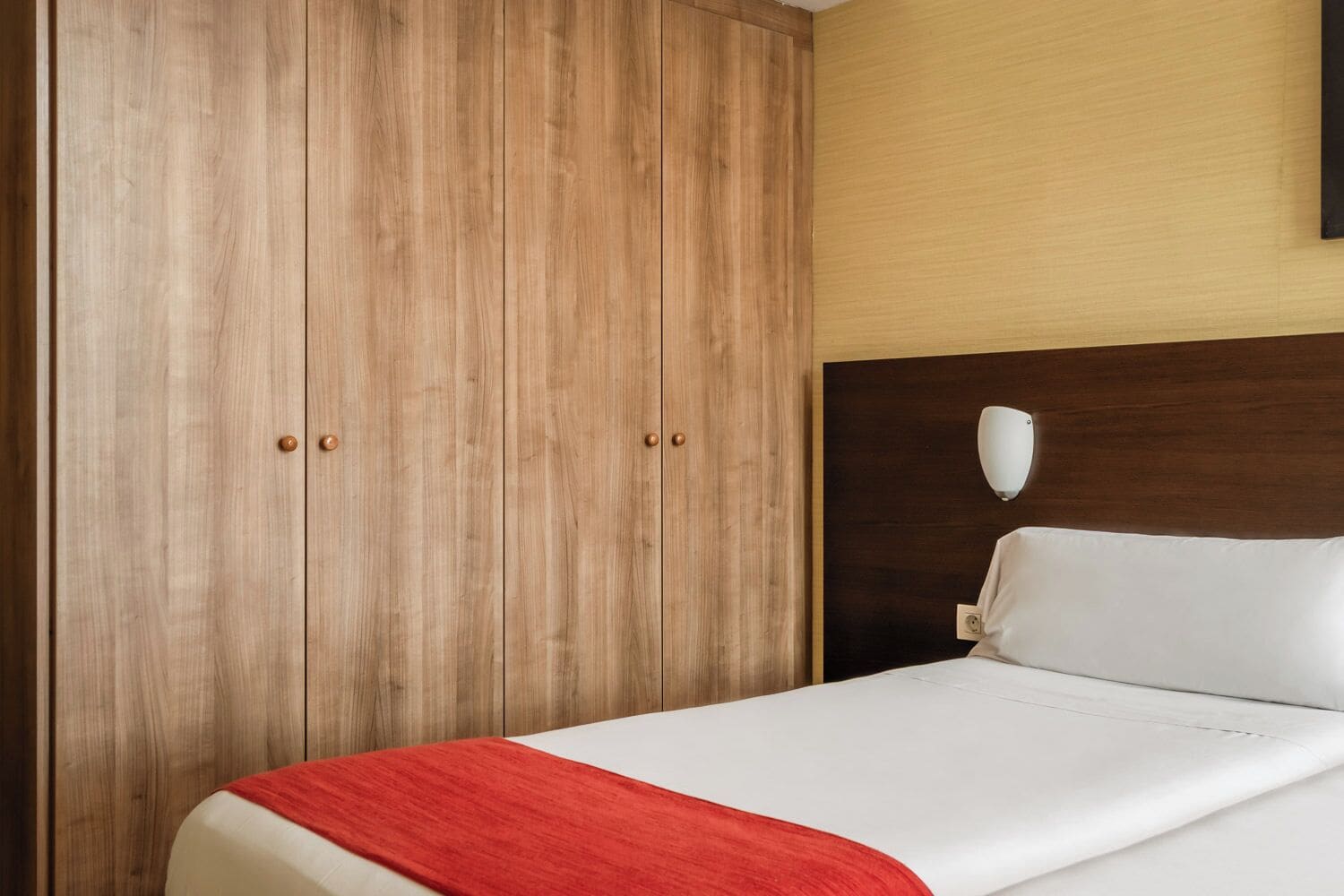 Triple Room | Premium bedding, memory foam beds, individually furnished, desk