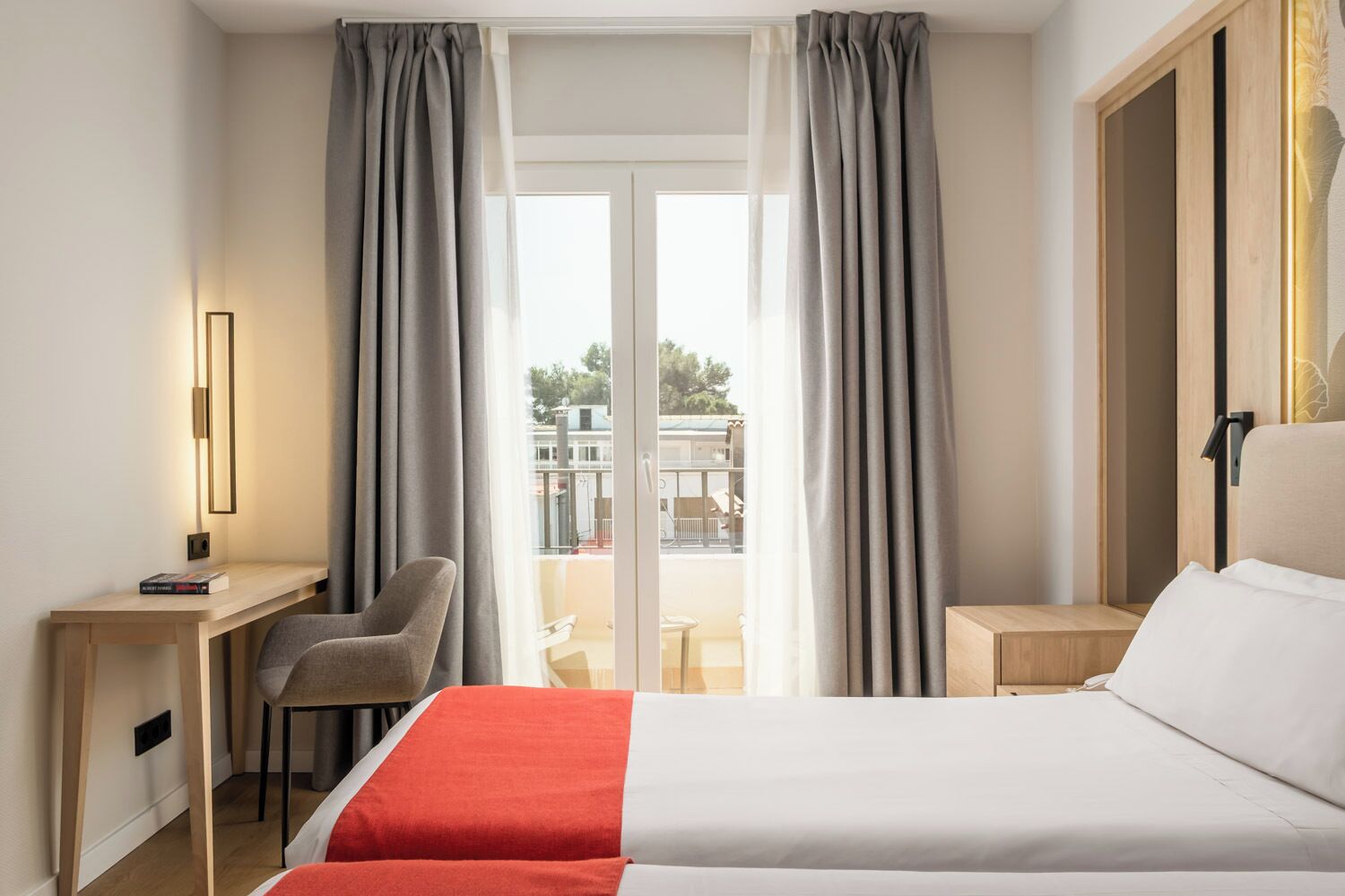 Comfort Double Room | Premium bedding, memory foam beds, individually furnished, desk