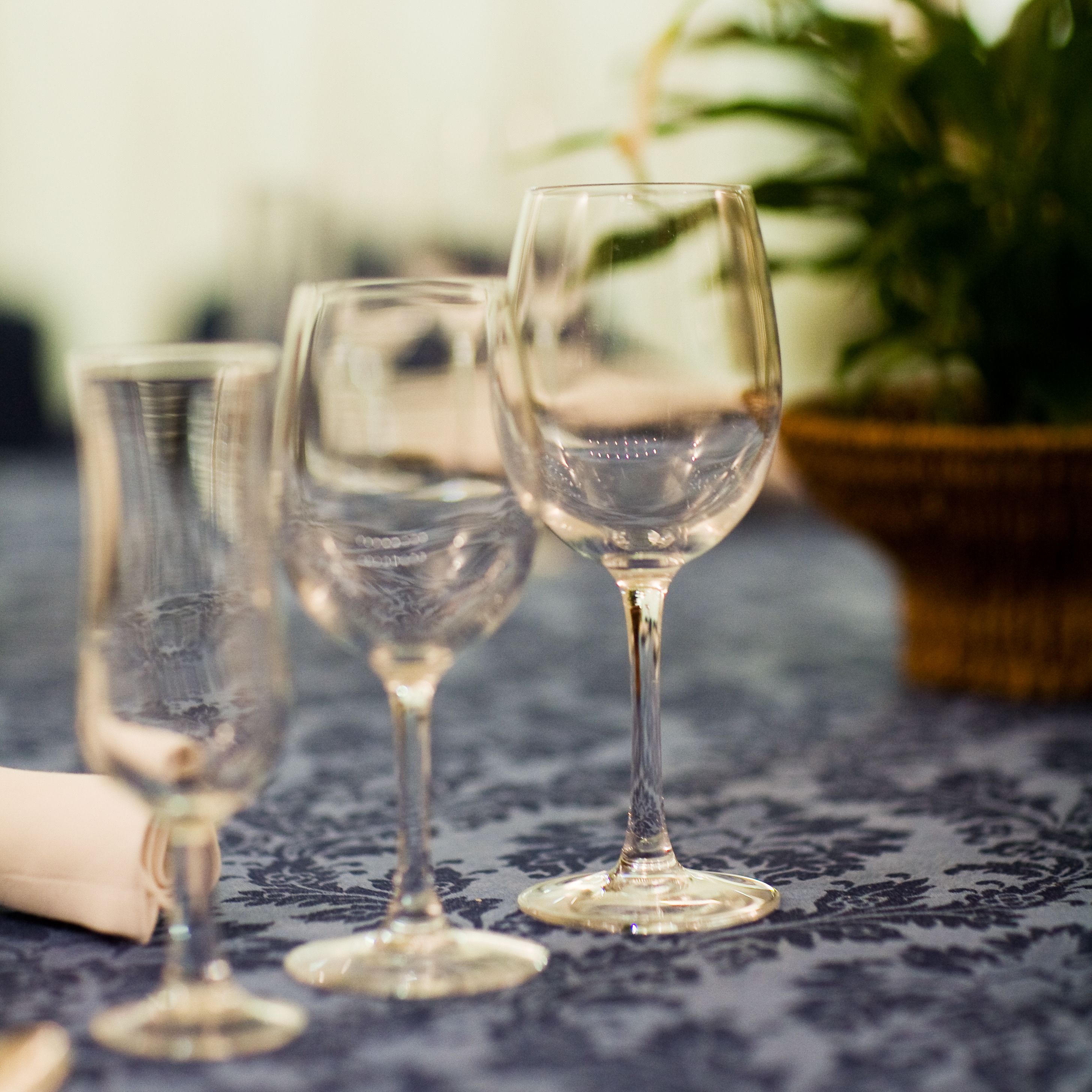 每日供应自助式早餐（每人 EUR 16）