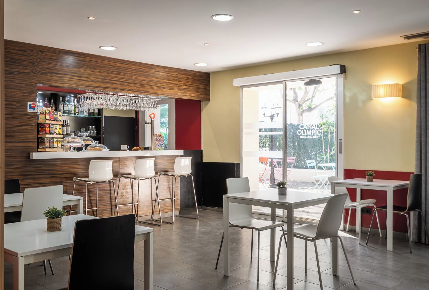 Coffee shop