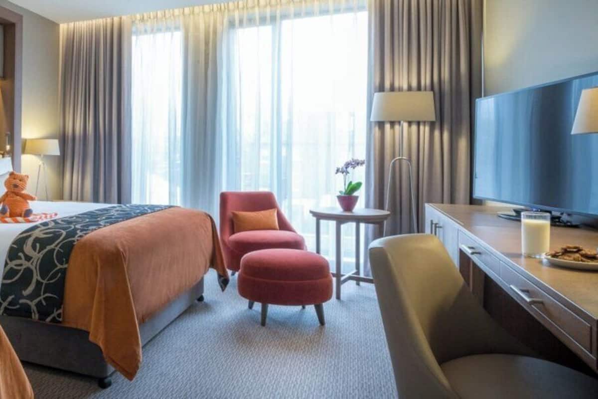 Hypo-allergenic bedding available, in-room safe, desk, blackout drapes