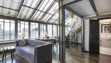 Departamento, 1 habitación | Área de sala de estar | Televisión