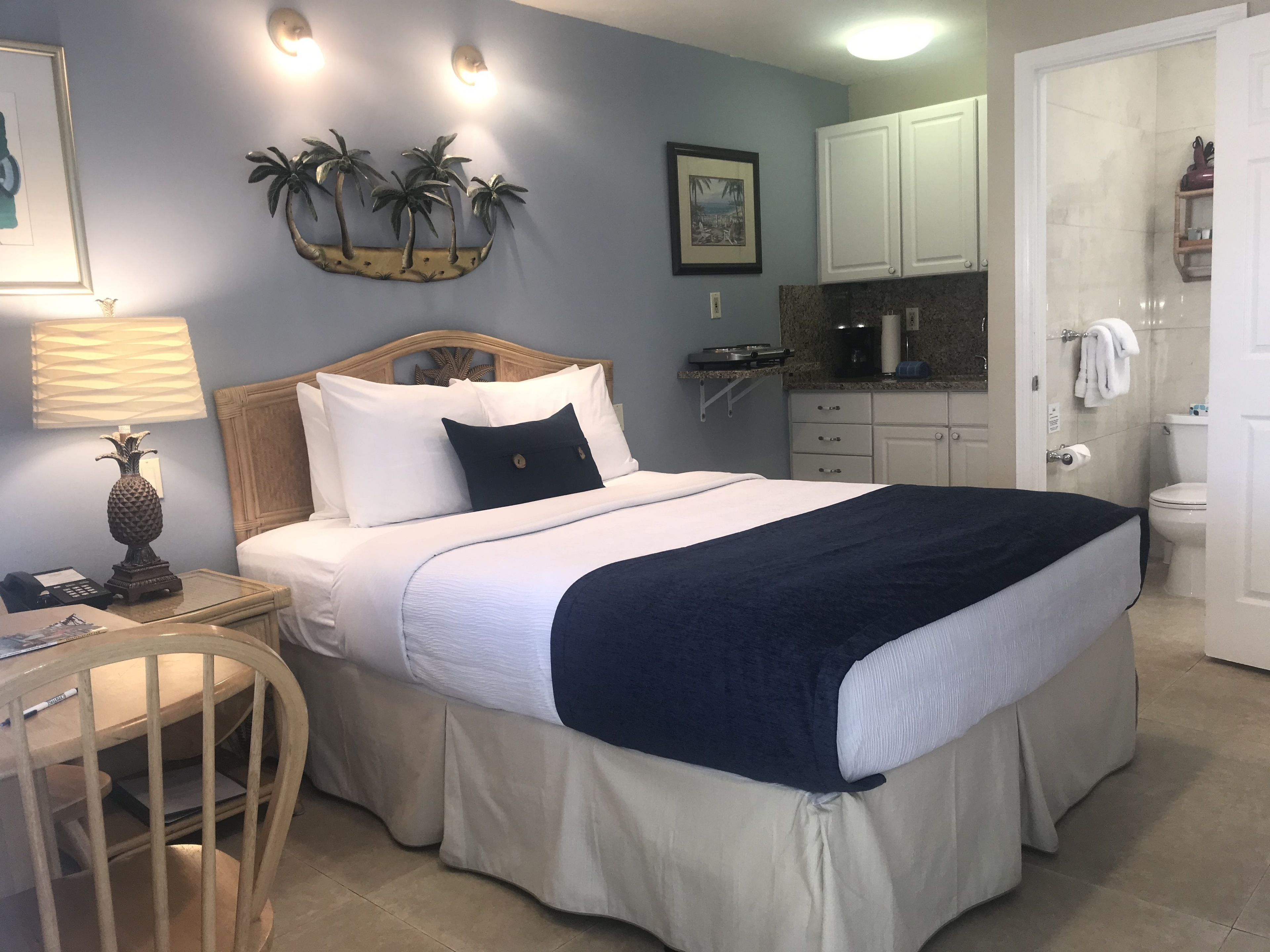 1 bedroom, in-room safe, individually decorated, individually furnished