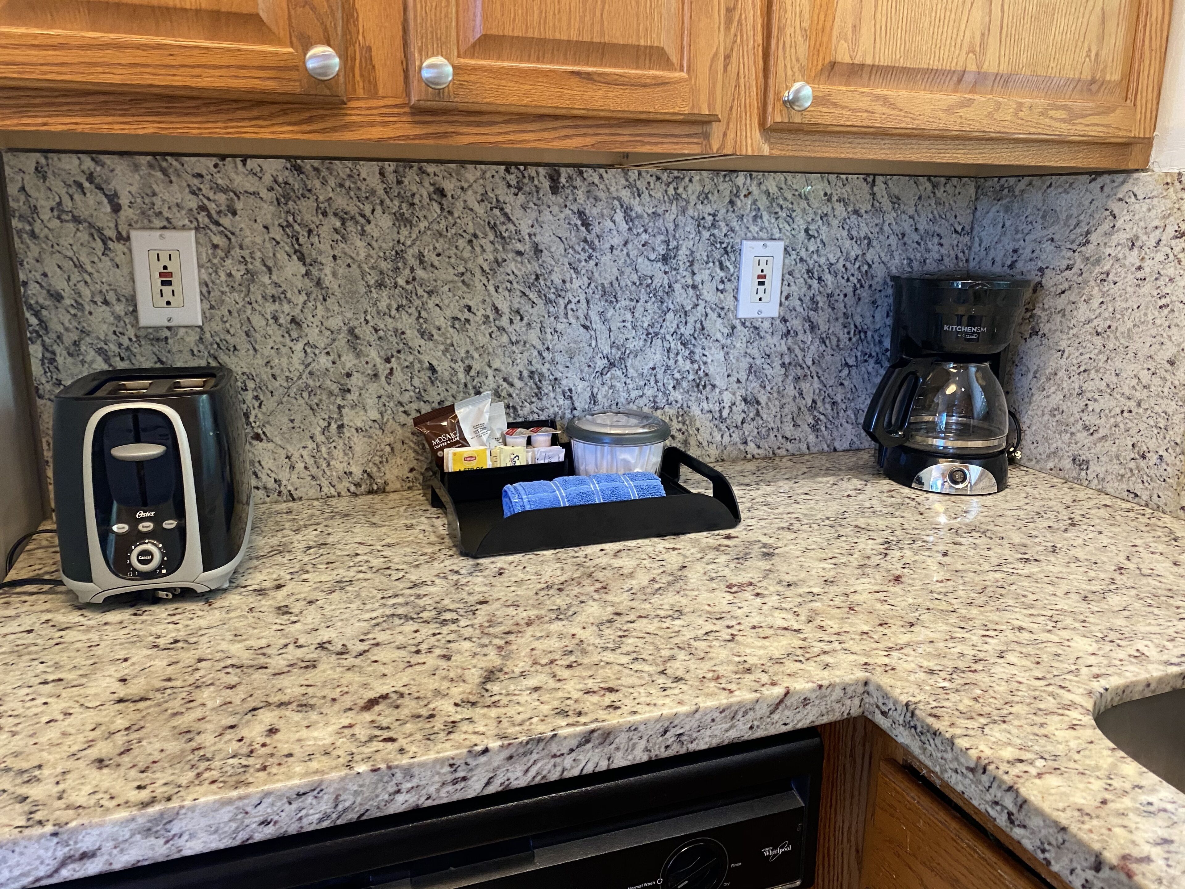 1 bedroom, in-room safe, individually decorated, individually furnished