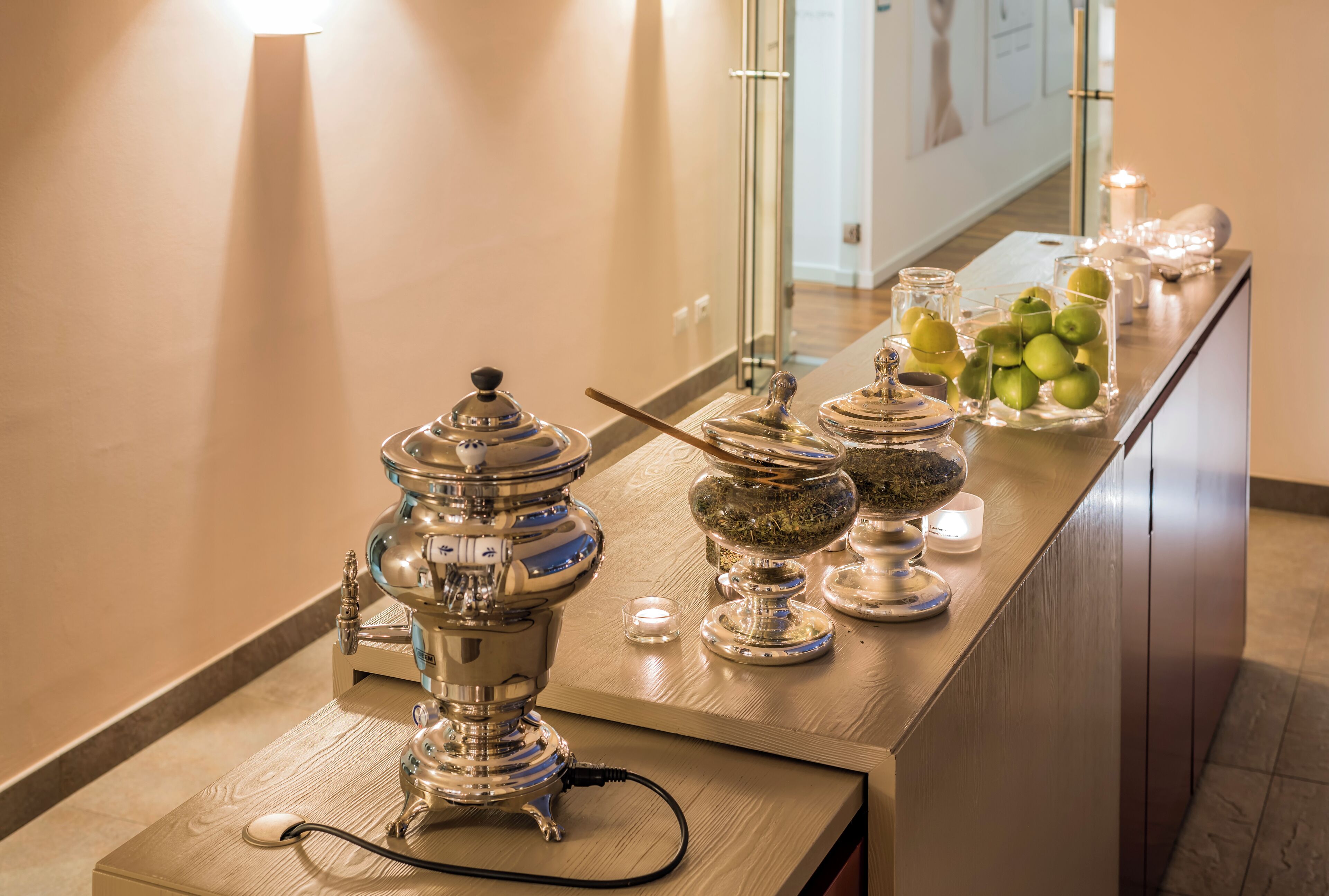 sauna, hot tub, turkish bath/hammam, body treatments, body wraps