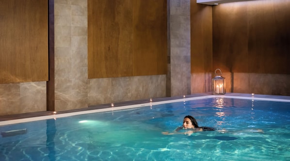Sauna, hot tub, Turkish bath/hammam, body treatments, body wraps