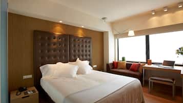 Standard Room, 1 King Bed (Twin bed on request) | Hypo-allergenic bedding, down comforters, minibar, in-room safe