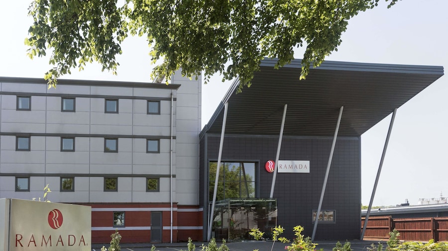 Ramada by Wyndham Oldbury Birmingham