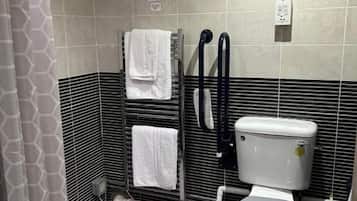 Double Room Accessible | Bathroom | Free toiletries, hair dryer, towels