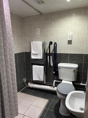 Bathroom - Redwings Lodges Birmingham (Oldbury)
