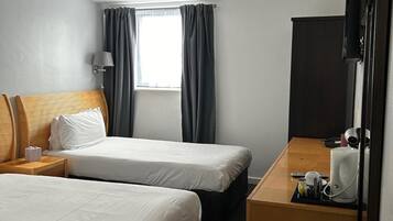 Desk, soundproofing, iron/ironing board, free WiFi