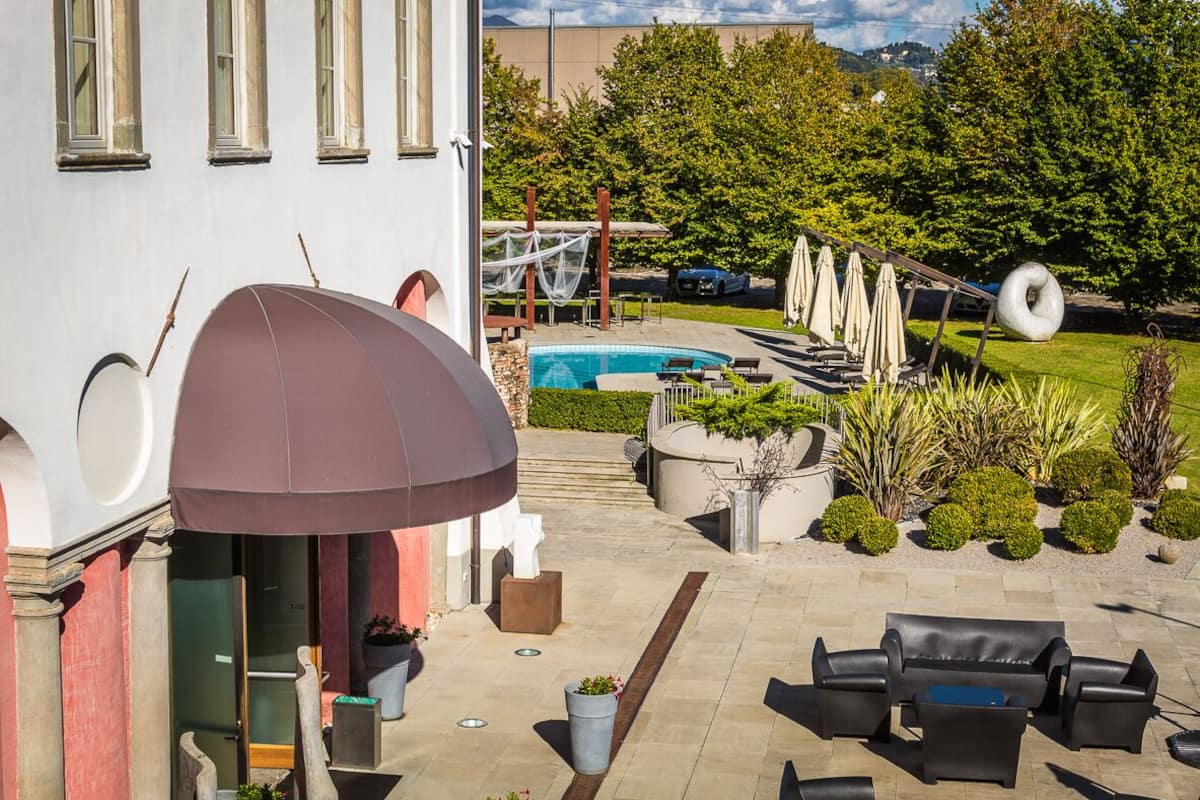 Deluxe Oda | Memory foam (visko elastik) yatak, minibar, odada kasa