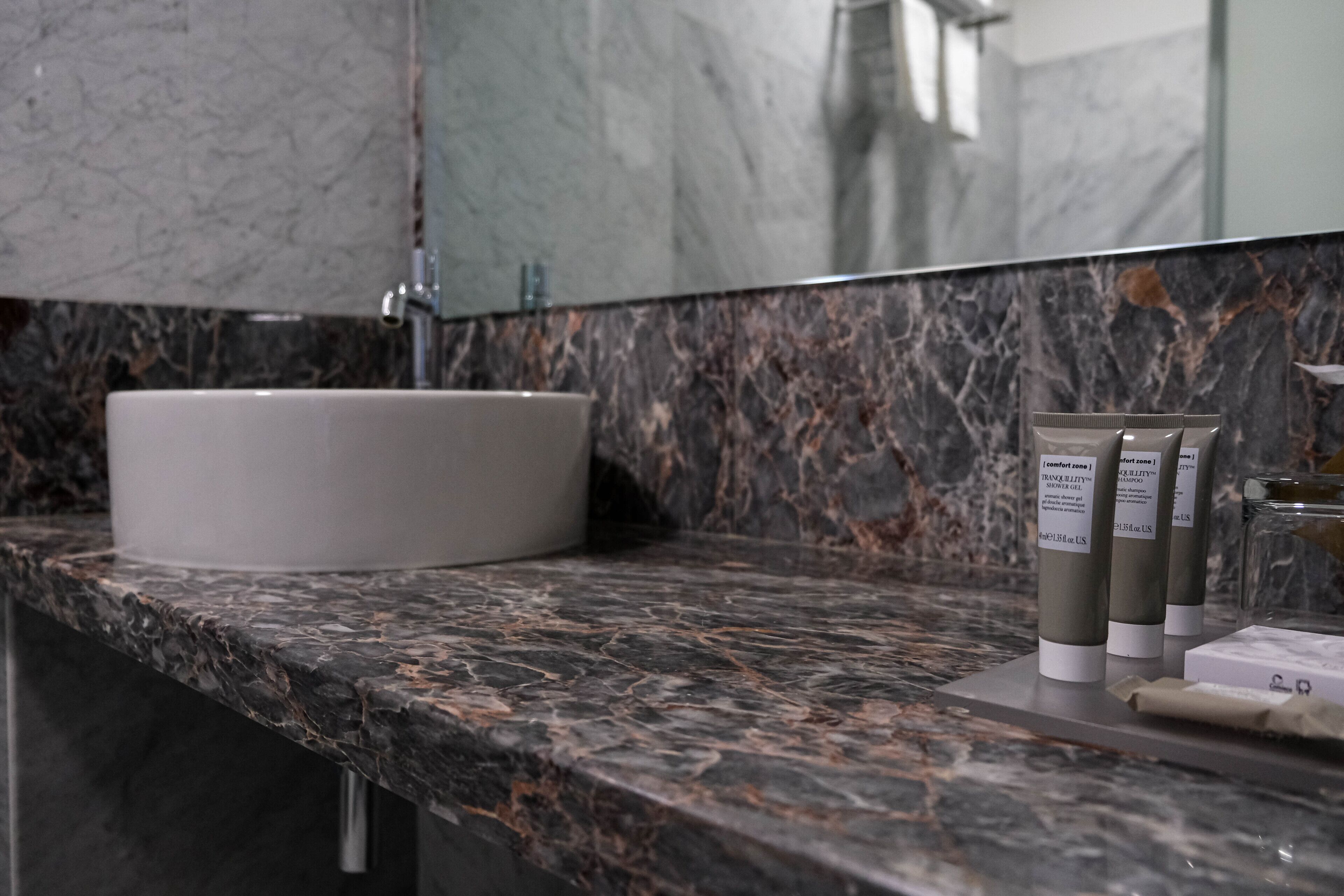 shower, free toiletries, hair dryer, bidet