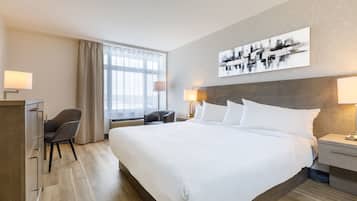 Executive-huone, 1 suuri parisänky | Työpöytä, pimennysverhot, äänieristys, silitysrauta/-lauta