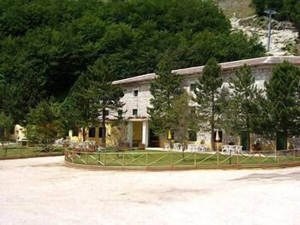 Ngoại thất