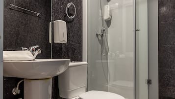 Einzelzimmer | Badezimmer