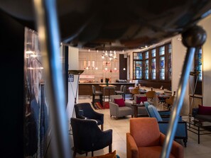 Bar (on property) - Mercure Belgrade Excelsior (Belgrade)