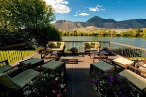 Exterior - Riverland Inn & Suites (Kamloops)