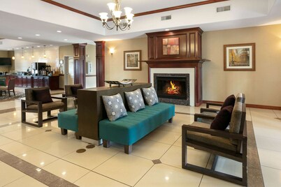 La Quinta Inn & Suites by Wyndham Lindale