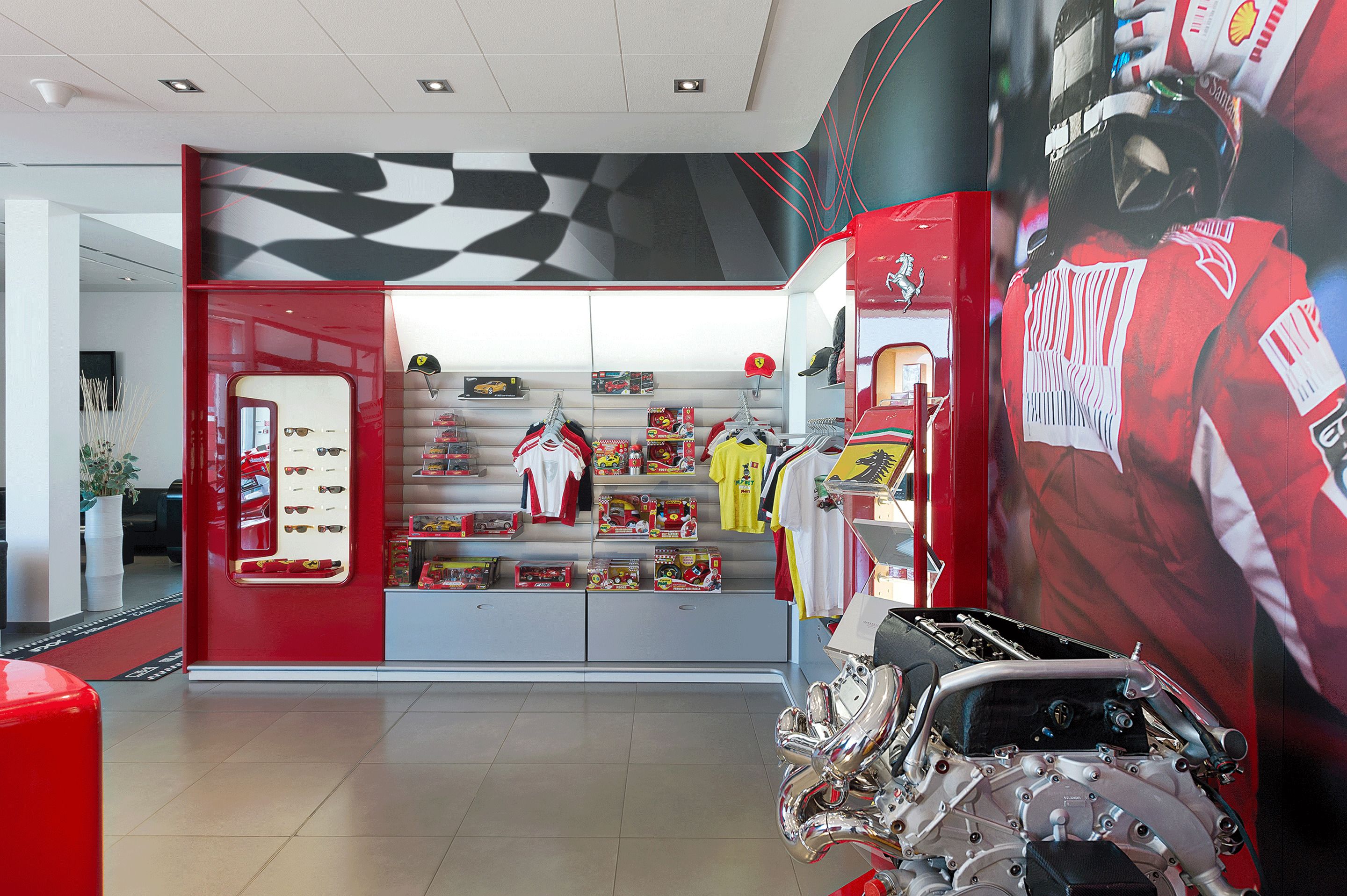 lobby lounge, garden views, open selected days