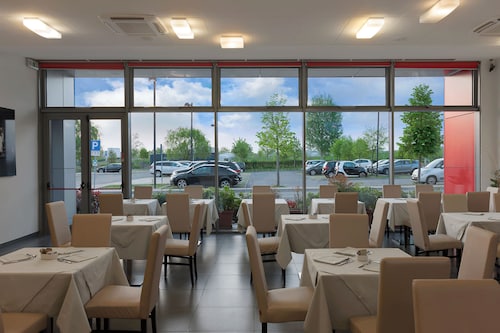 Hotel Maranello Village