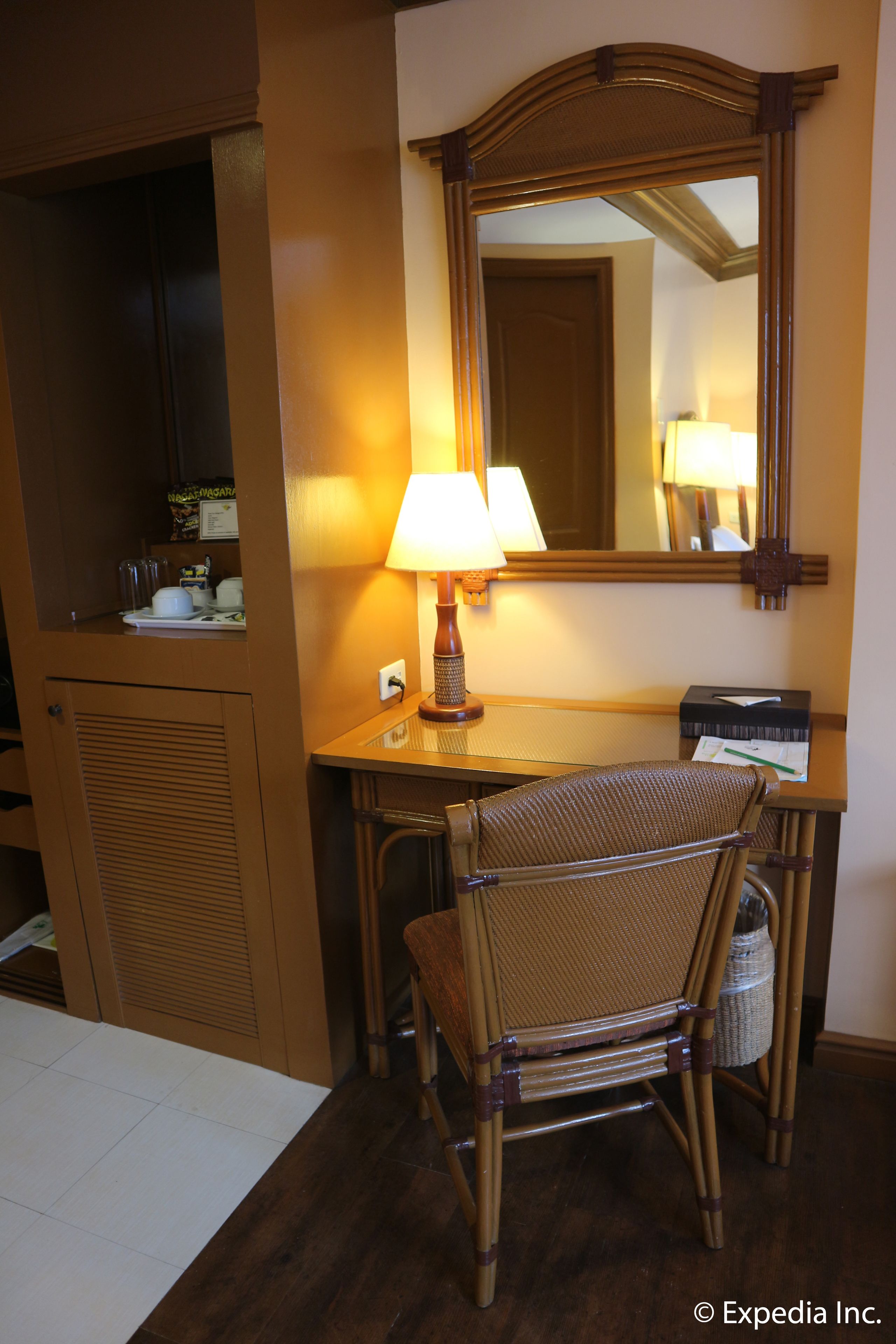 family room | room amenity