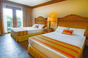 Minibar, in-room safe, desk, free WiFi - Boracay Tropics Resort Hotel (Boracay Island)