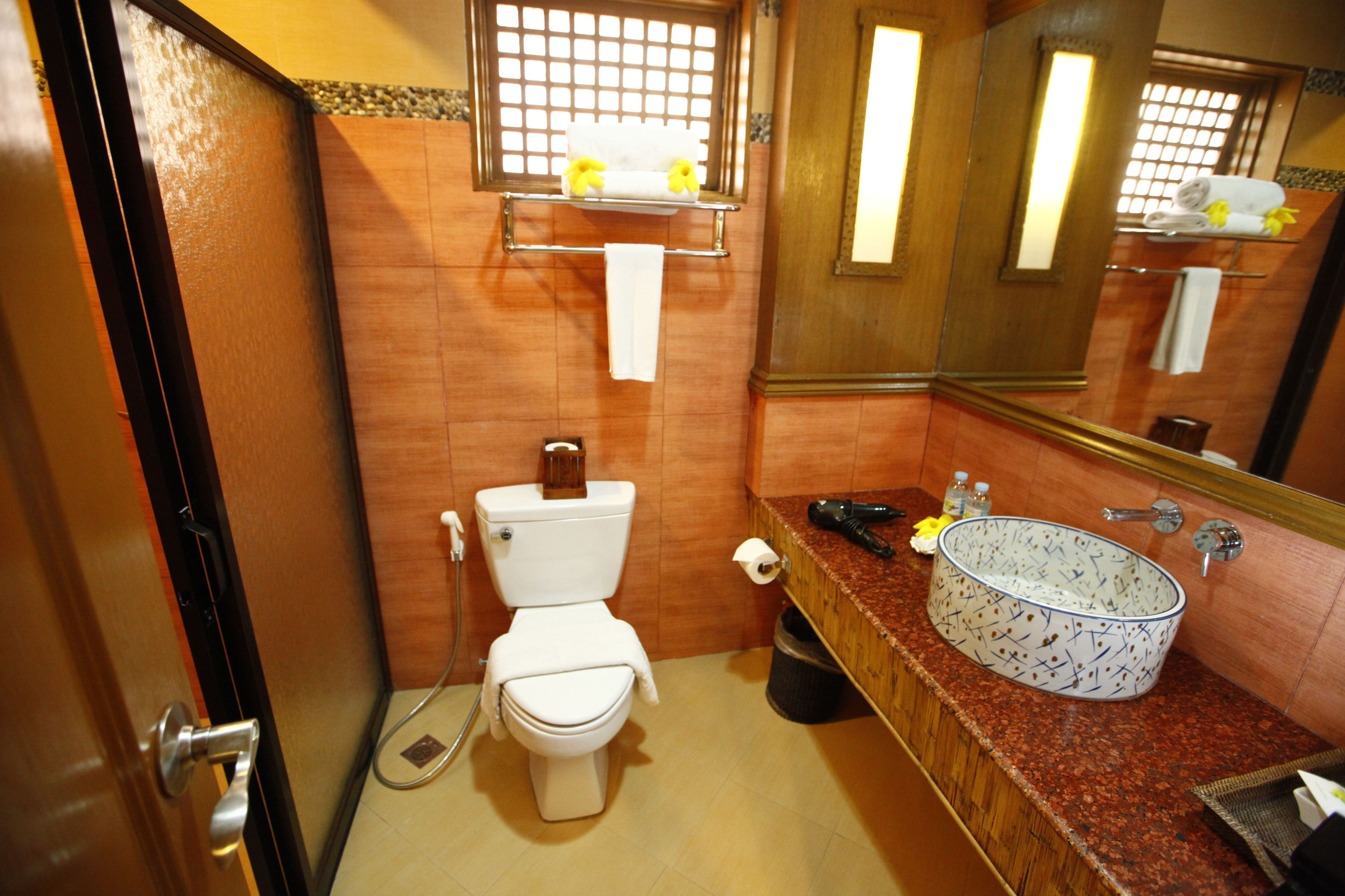 premier suite | bathroom | shower, rainfall showerhead, free toiletries, hair dryer