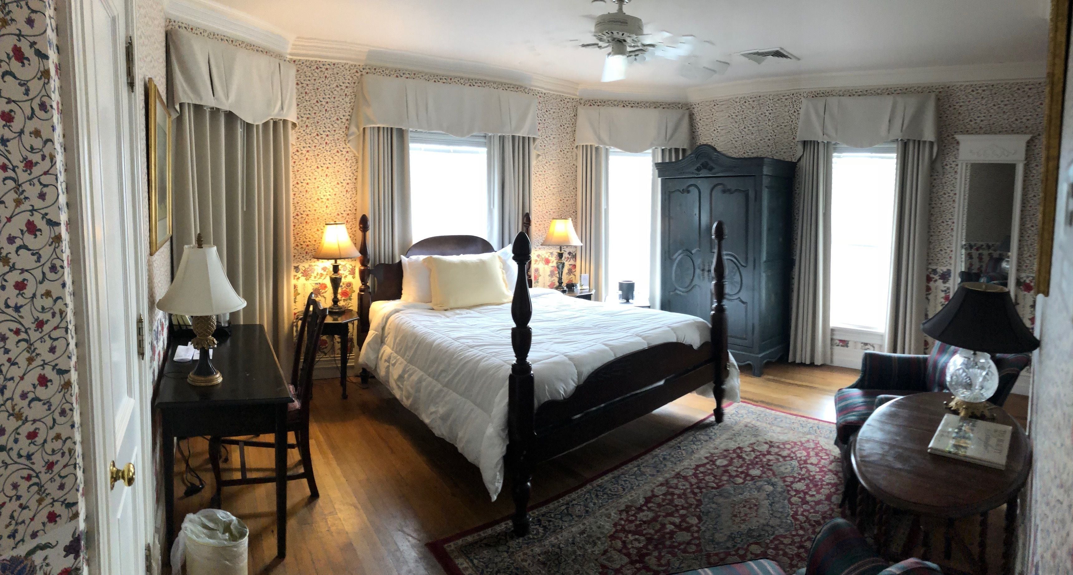 historic queen | 1 bedroom, premium bedding, individually decorated