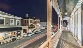 Bay Street Three Bedroom Flat | Balcony