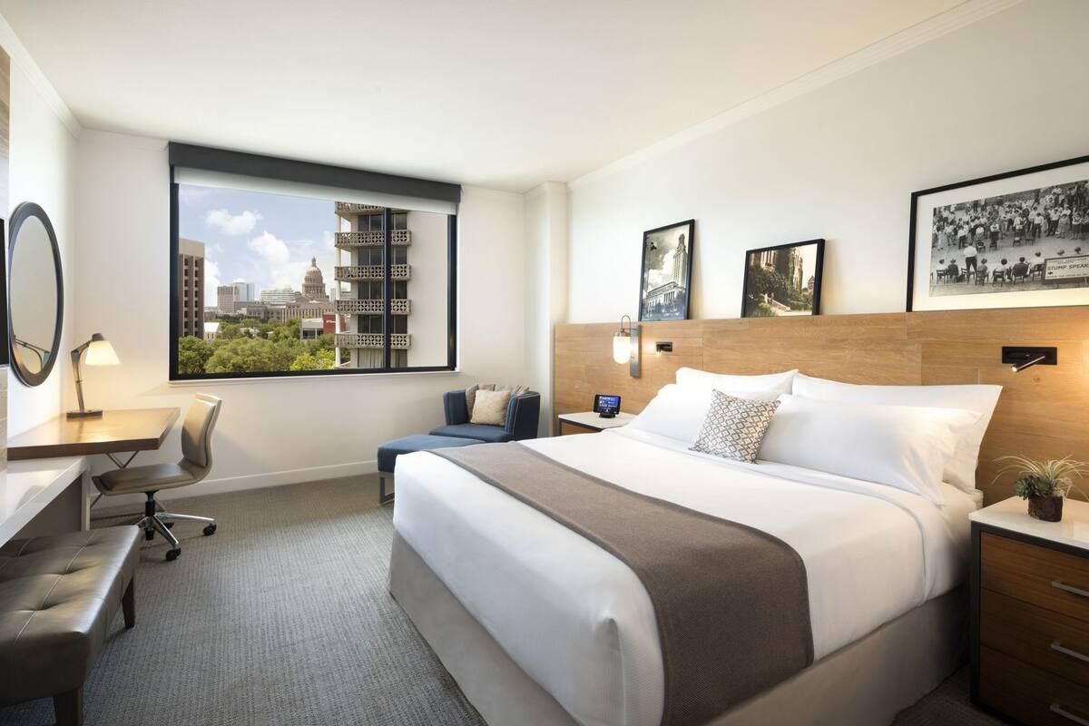 Premium bedding, in-room safe, desk, laptop workspace